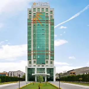 La Quinta By Wyndham Gunesli 5*, Estambul Turquía