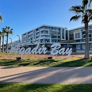 Bay - Luxurious Close To Corniche And A Lot Of Restaurants And Stores Apartment
